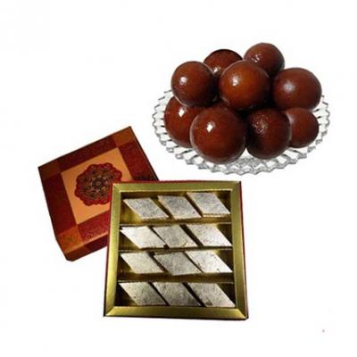 Kaju Burfi With Gulab Jamun Kaju Burfi With Gulab Jamun