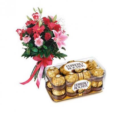 Mix Flowers With Ferrero Rocher Mix Flowers With Ferrero Rocher